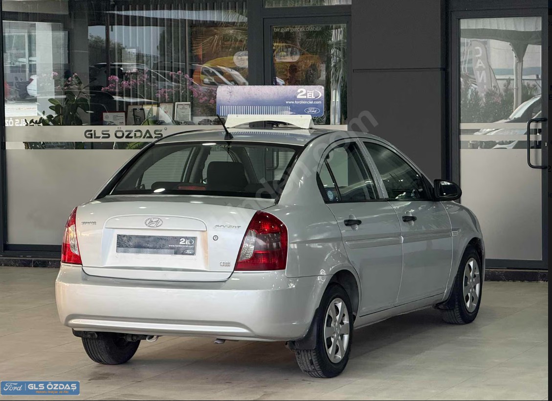 HYUNDAİ ACCENT ERA 1.5 CRDİ VGT TEAM 2010 MODEL